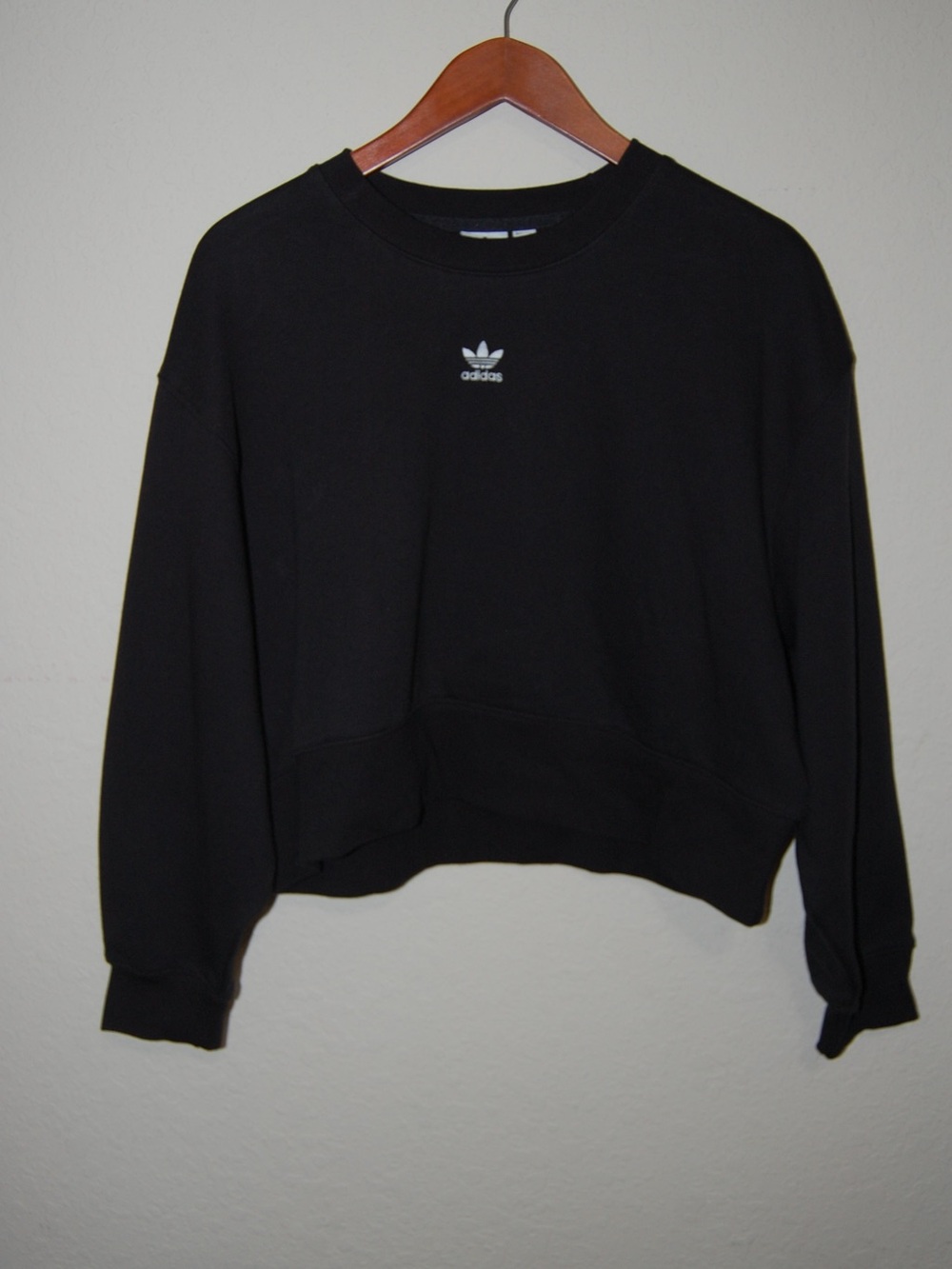 Adidas Black Cropped Baggy Fit Sweatshirt Crewneck
